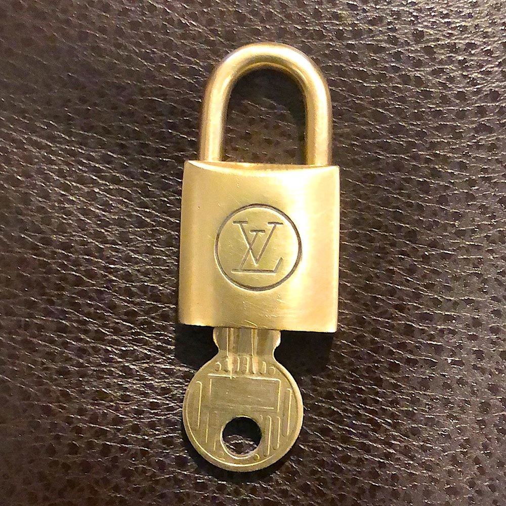 Vintage LV Louis Vuitton Padlock Lock & Key 228
